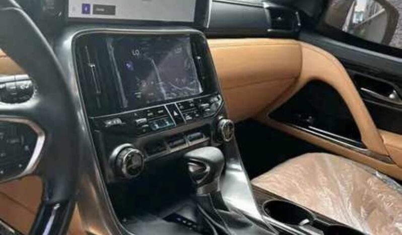 
								Brand New 2023 Lexus Lexus LS 600h full									