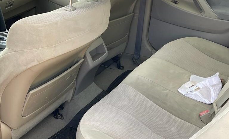 
								Naija Used 2010 Toyota Camry full									