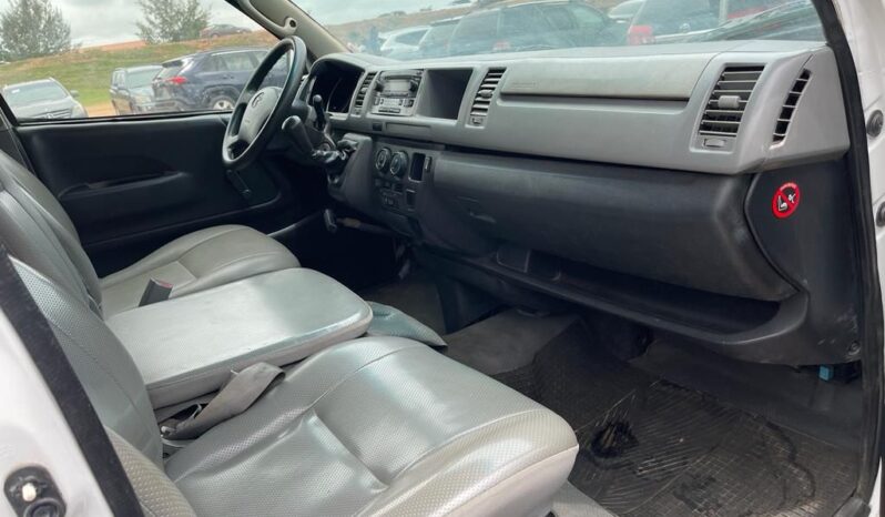 
								Naija Used 2011 Toyota Hiace full									