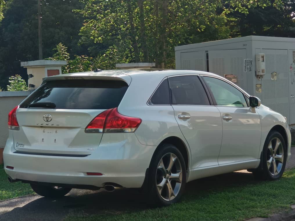 Foreign Used 2010 Toyota Venza