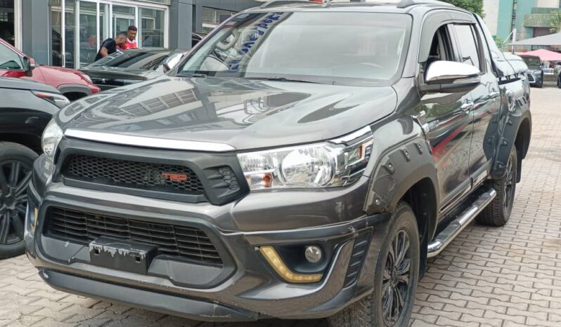 
								Naija Used 2019 Toyota Hilux full									