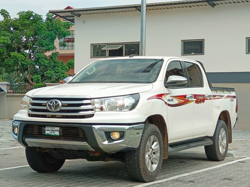 Naija Used 2019 Toyota Hilux