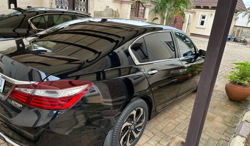 
								Naija Used 2017 Honda Accord full									