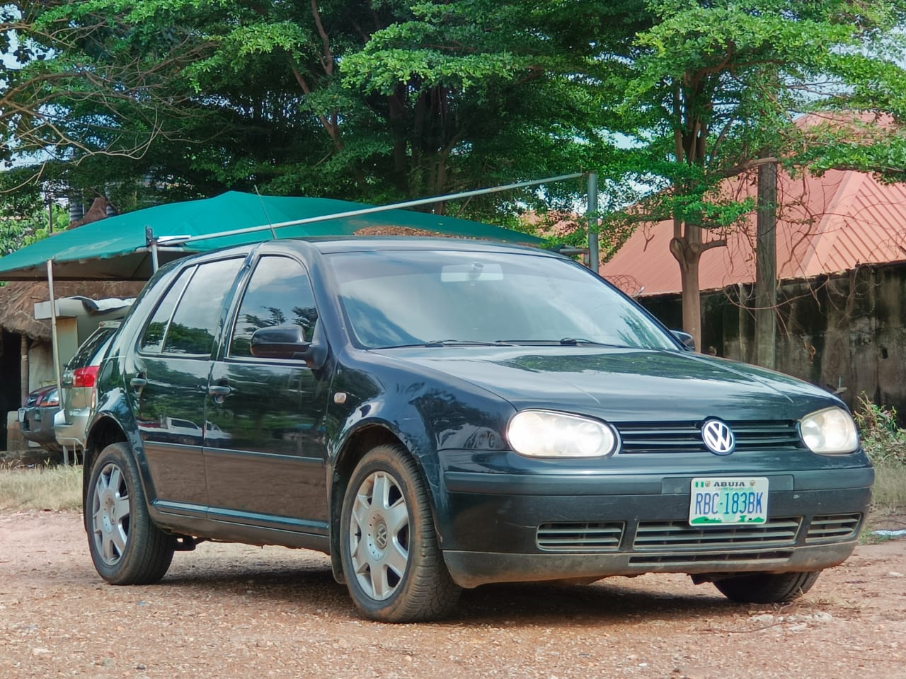 Naija Used 2005 Volkswagen Golf 4