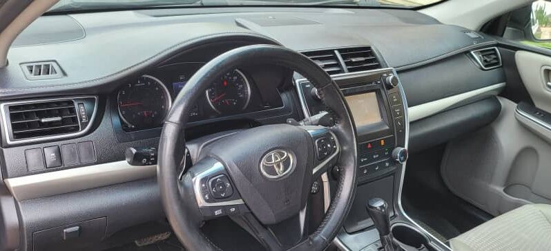 
								Foreign Used 2016 Toyota Camry full									