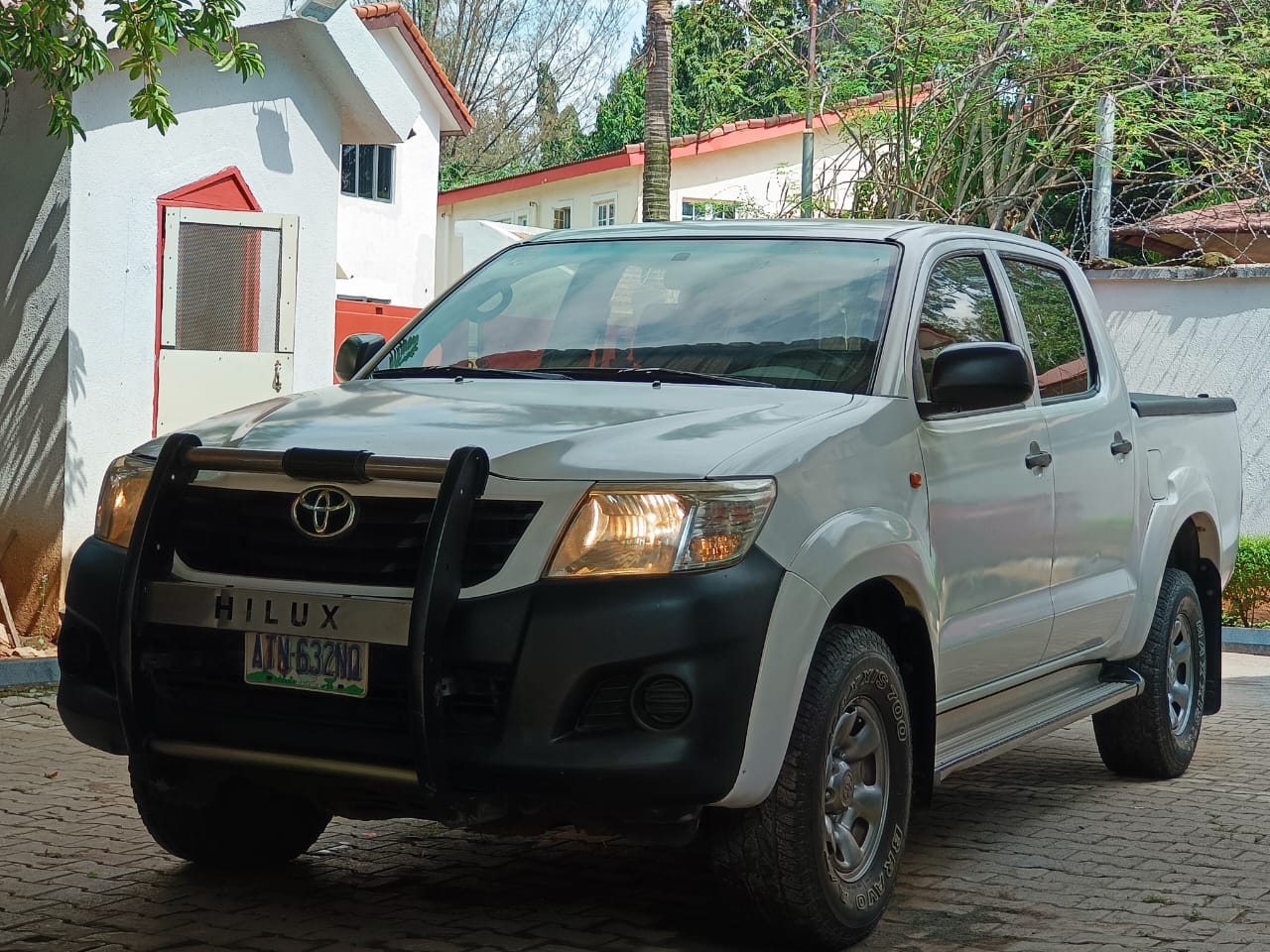 Naija Used 2014 Toyota Hilux