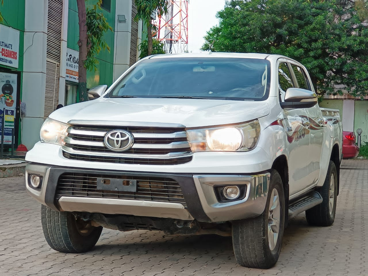 Naija Used 2017 Toyota Hilux