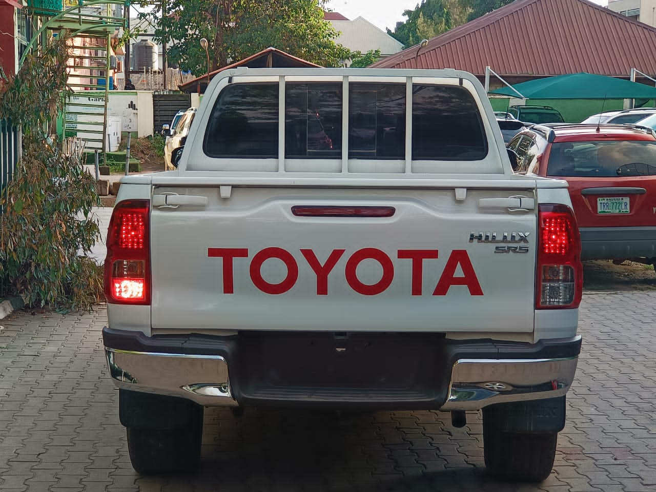 Naija Used 2017 Toyota Hilux