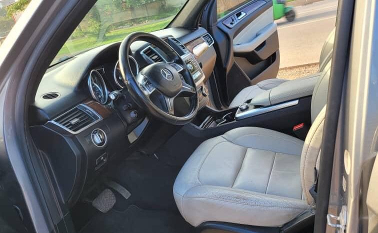 
								Naija Used 2015 Mercedes-Benz ML 350 full									