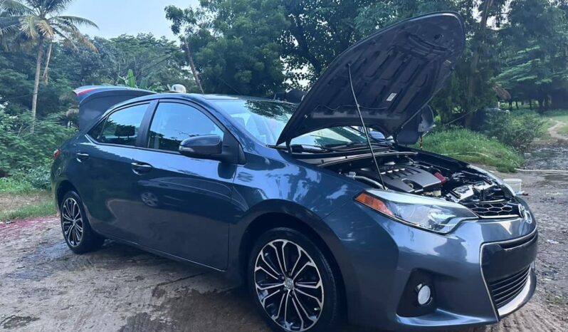 
								Foreign Used 2015 Toyota Corolla full									