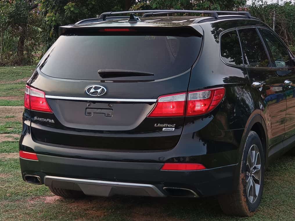 Foreign Used 2016 Hyundai Santa Fe