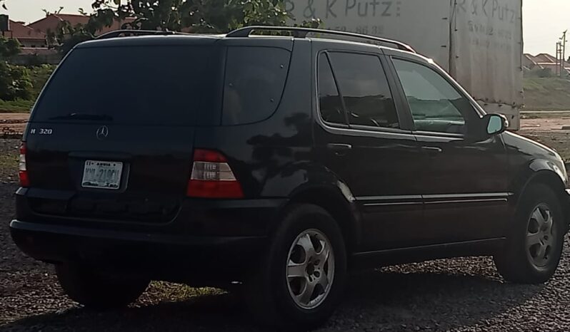 
								Naija Used 2006 Mercedes-Benz ML 350 full									